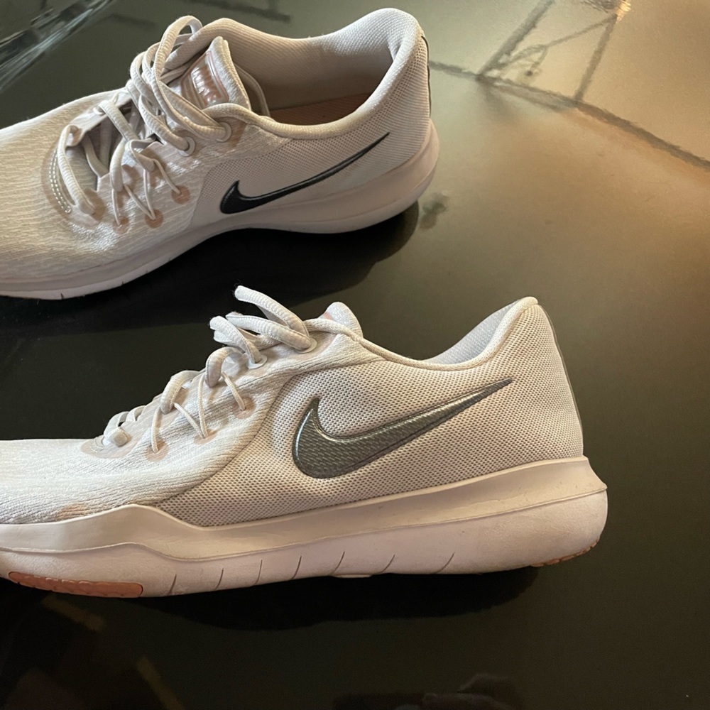 Nike flex supreme tr6- womens- 8.5